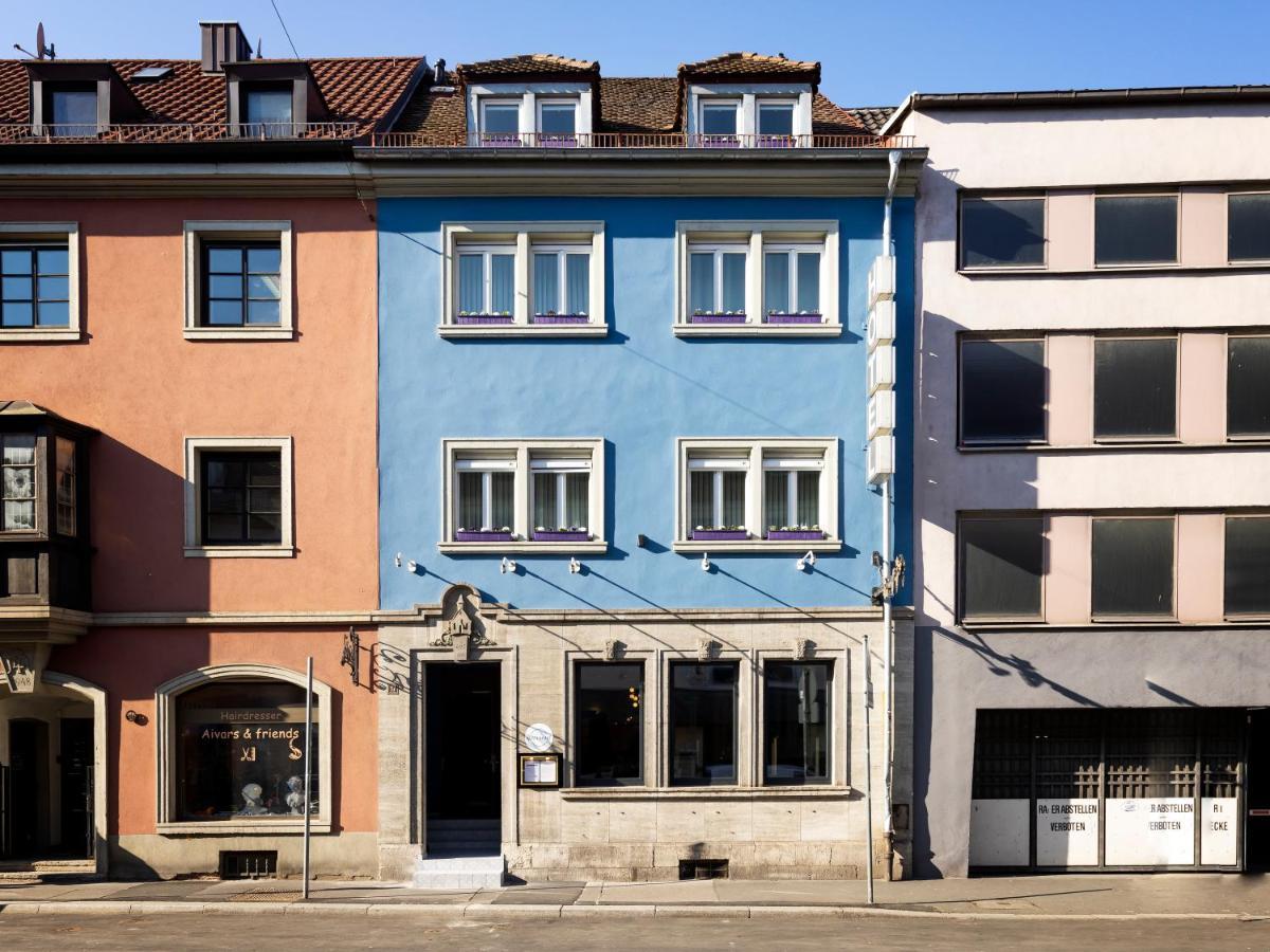 Hotel Kunterbunt In Wuerzburger Innenstadt Bagian luar foto